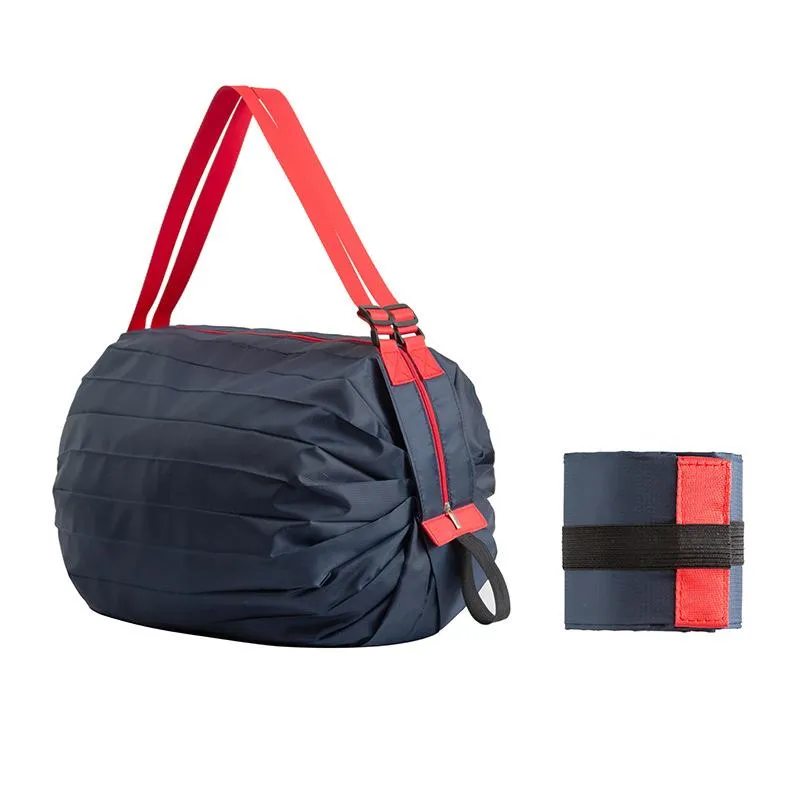 Foldable travel bag