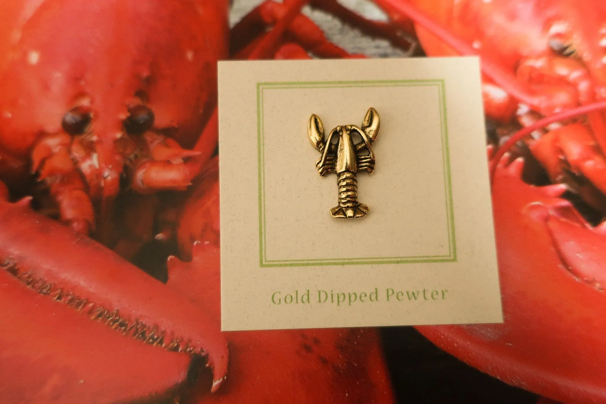 Lobster Gold Lapel Pin