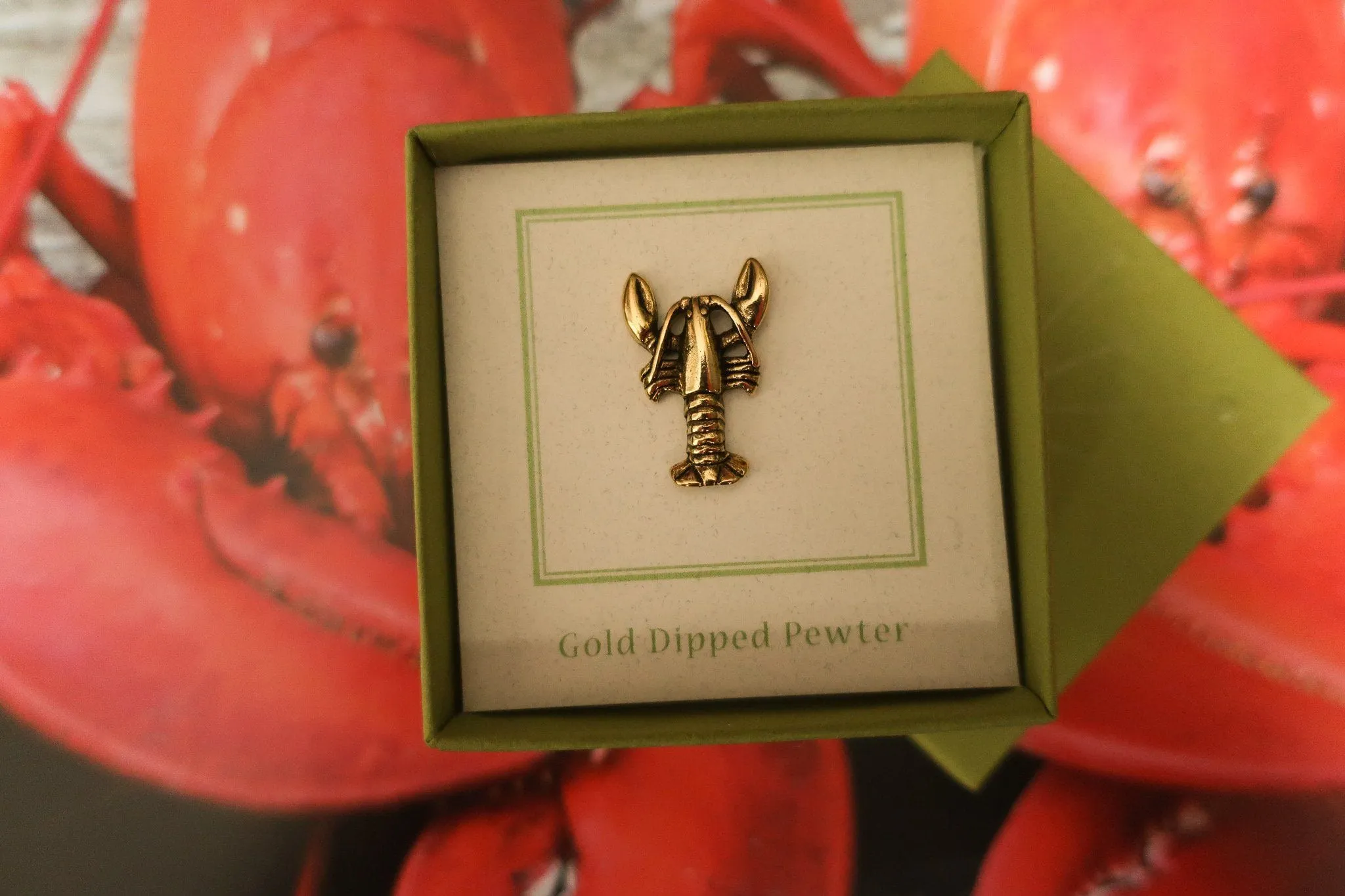 Lobster Gold Lapel Pin