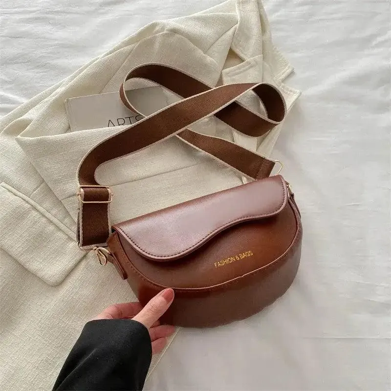 Retro Elegance Saddle Crossbody Bag