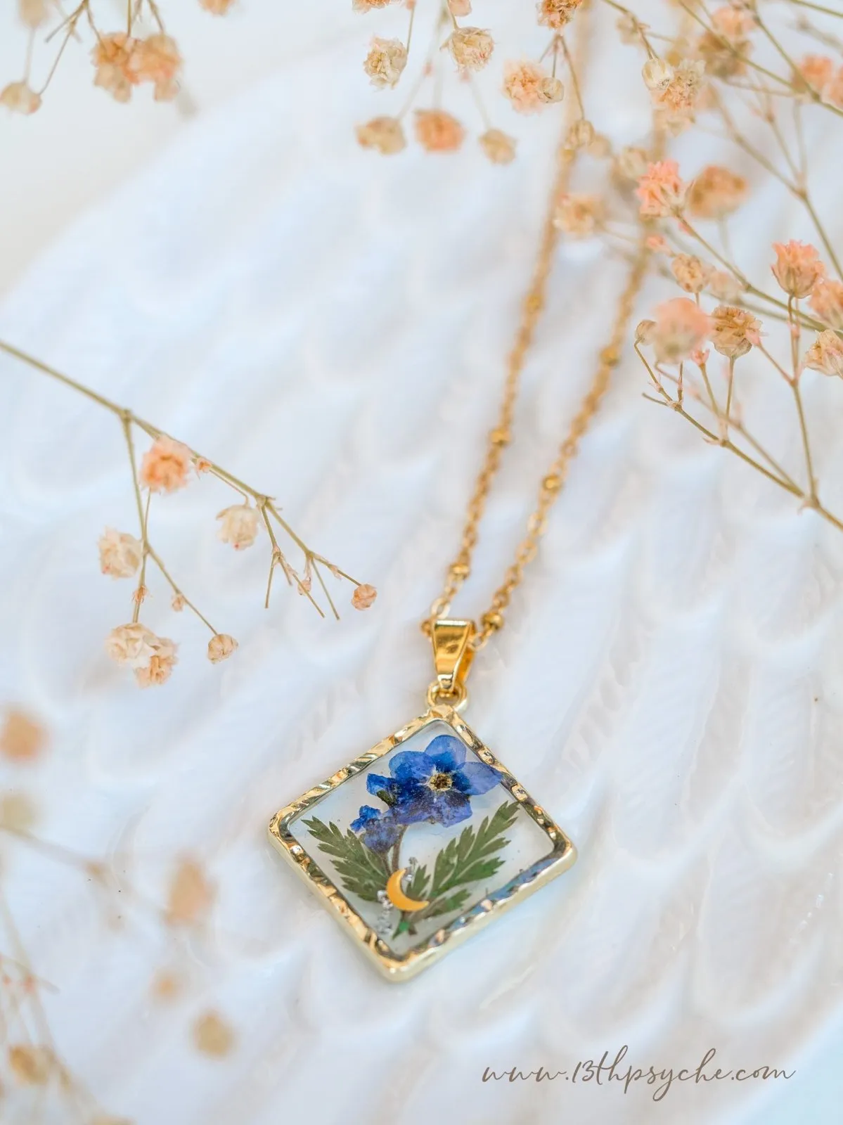 Rhombus Forget me not flower pendant necklace