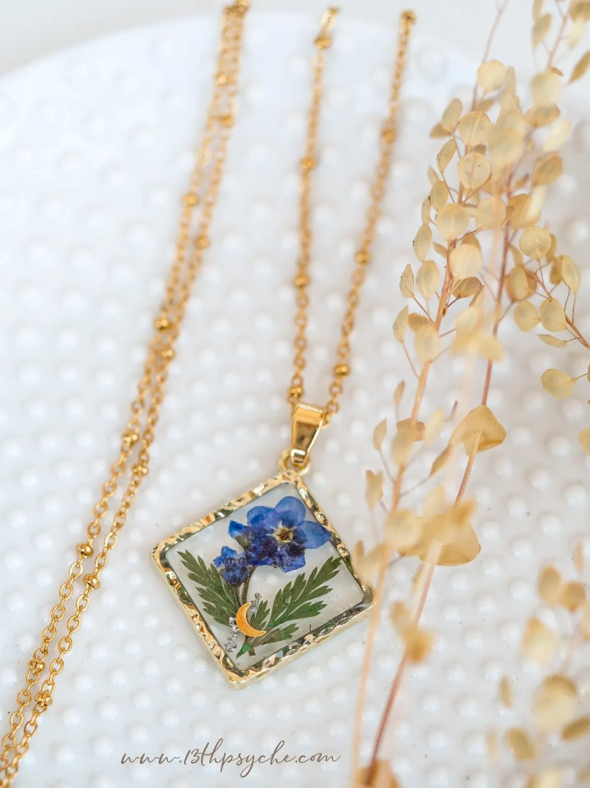 Rhombus Forget me not flower pendant necklace