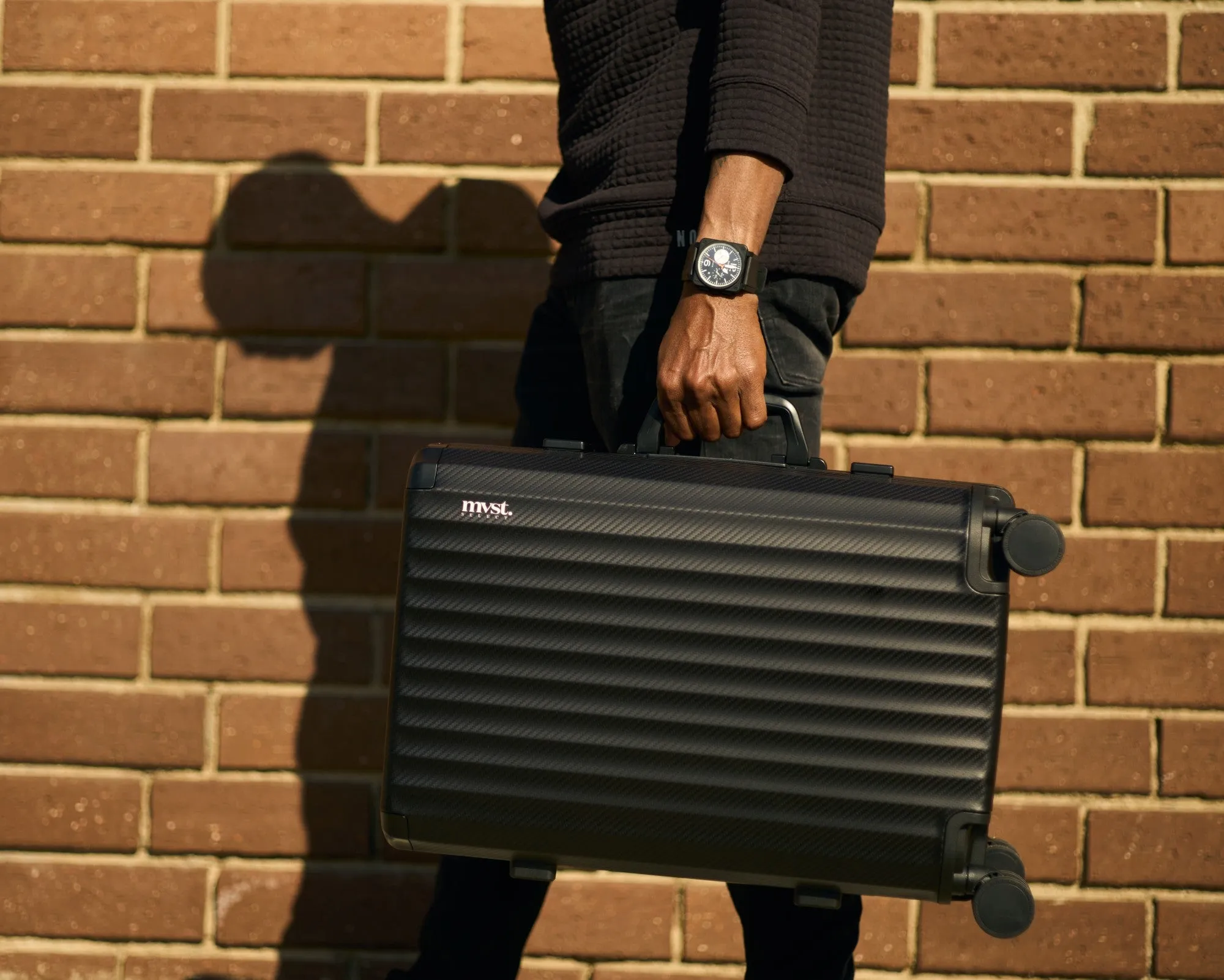 SPACE Aluminum Suitcase Black