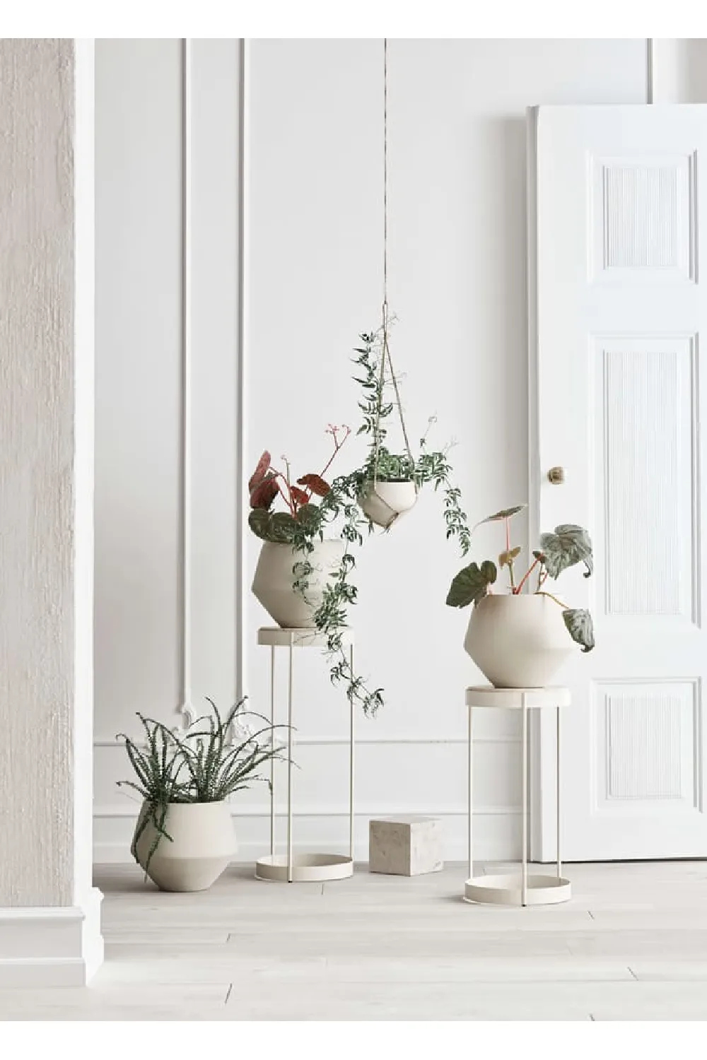 Steel-Framed Round Coffee Table | Bolia Drum