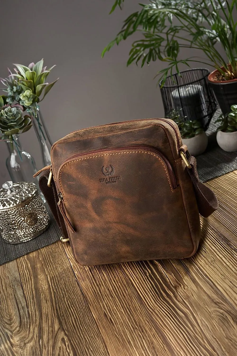 TEEK - Squared Natural Leather Bag